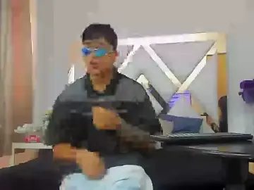 ThomasThund from stripchat