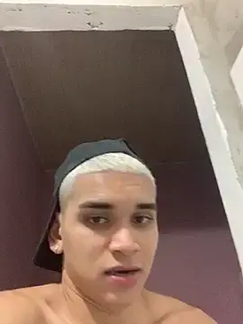 Stripchat Free Porn Cam of branquinhodelicia