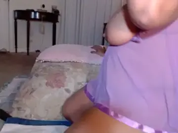 Stripchat Free Porn Cam of chanel_love