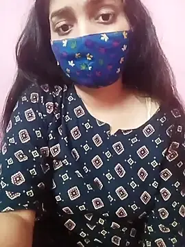 Cute-Simmi from stripchat