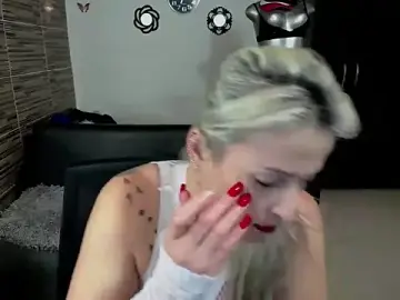 Stripchat Nude Webcam of Emma_Rizzoo