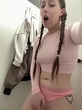 Stripchat Nude Webcam of FroggyAnna