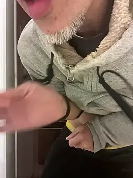 Stripchat Live Sex of saku_chan_live