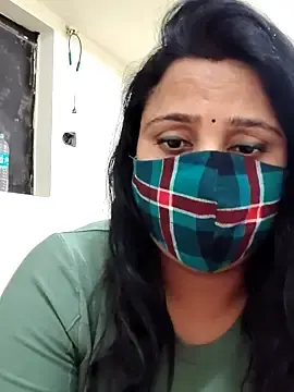 Stripchat Live Sex Cam of Sweet-kajal7