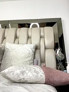 Stripchat Free Live Porn of ALISSON_FOXXX1