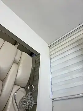 Stripchat Free Porn Cam of ALISSON_FOXXX1