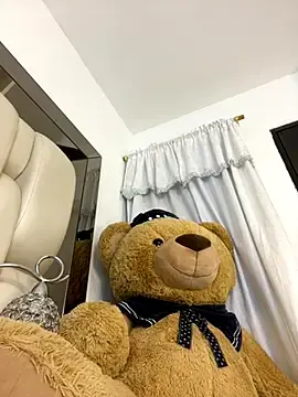 Stripchat Live Sex of ALISSON_FOXXX1