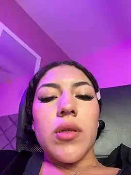 Poly_Sasha_ from stripchat