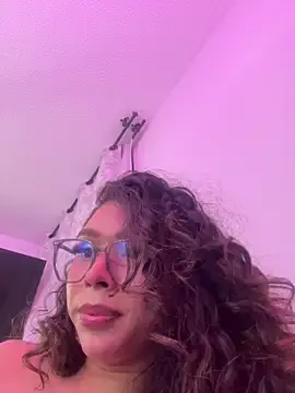 Samantha_Bernardo from stripchat