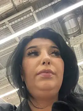 Stripchat Live Sex of Tisha_Busty