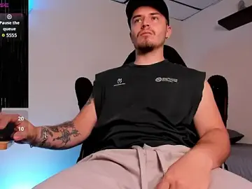 Stripchat Live Sex Cam of james_connor2