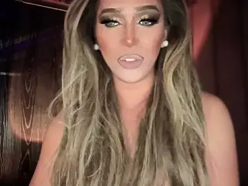 Lo_la_69 from stripchat