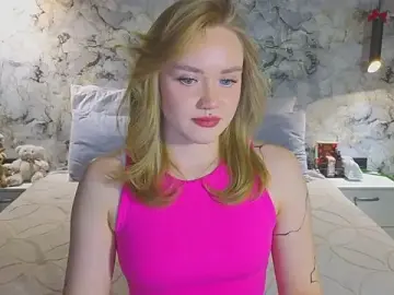 Stripchat Free Live Porn of Aurora_Golden1