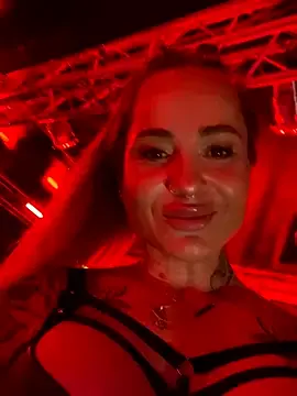 Stripchat Live Sex Cam of Etwas_neugierig