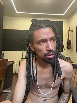 Stripchat Adult Webcam of FavelaDaddyCum