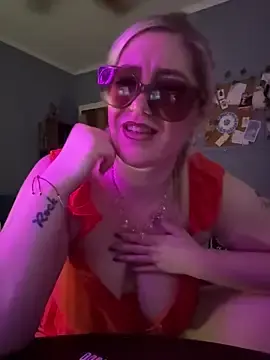 Stripchat Live Sex of Granlady7