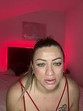 Stripchat Nude Webcam of NinaRicci1518