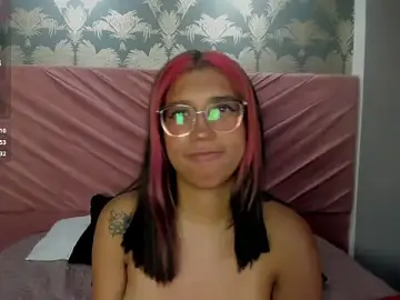 Stripchat Sex Cam of Karin_Ks