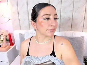 Stripchat Sex Cam of LauraSmith-01