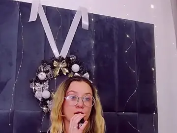 Stripchat Live Porn of MaeLili