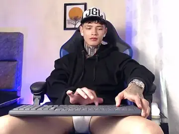 Stripchat Live Sex of Dan_brownn