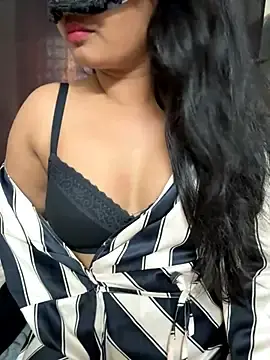 Stripchat Nude Webcam of Funny_Couplee