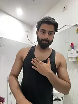 hottestboy03 from stripchat