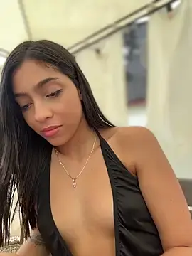 Stripchat Watch Live Sex Cams of Ema_azel