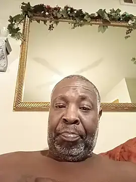 Stripchat Free Porn Cam of macnificent1fr