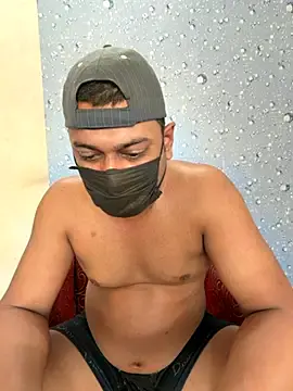 Stripchat Adult Webcam of Indiancouple35