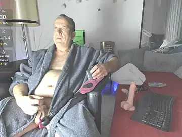 Stripchat Live Sex of openminddaddy