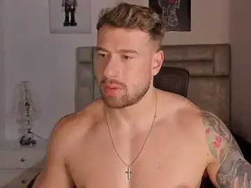 Stripchat Nude Webcam of paul_rogerr