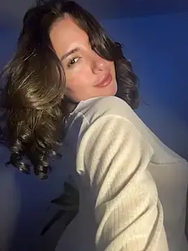 Stripchat Free Porn Cam of sukhakunis1