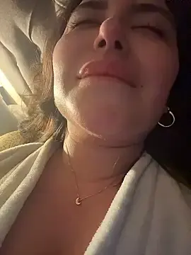 Stripchat Sex Chat of sukhakunis1