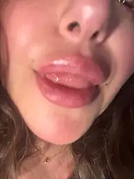 Stripchat Live Porn of sukhakunis1