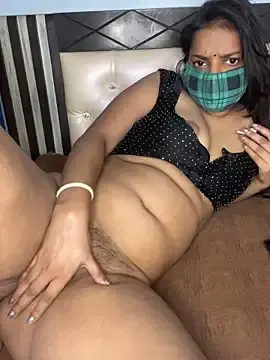 Stripchat Live Sex Cam of Cute_Marina