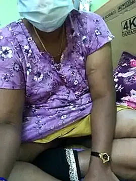 Stripchat Nude Webcam of Tamilselviroja-