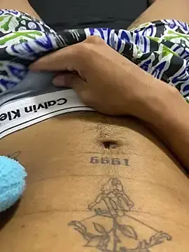 Stripchat Watch Live Sex Cams of allens_joe