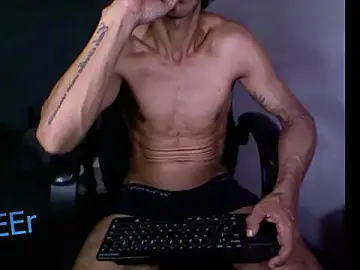 Stripchat Adult Webcam of 20vEEr