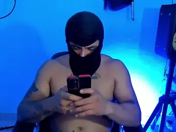 Stripchat Adult Webcam of zeus_7777