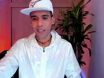 Stripchat Free Live Porn of Damianwhite