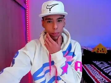 Stripchat Sex Cam of Damianwhite