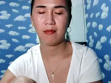 Stripchat Live Porn of Kitty_Bear02