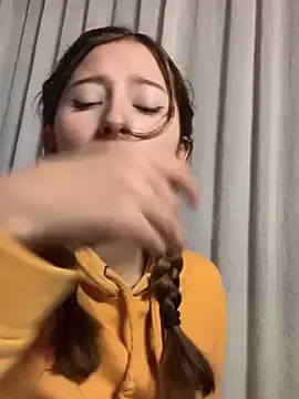 Giselle_miau from stripchat