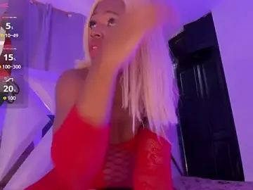 Stripchat Live Sex of cherxyl_royal