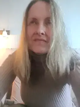 Evelina_cute from stripchat