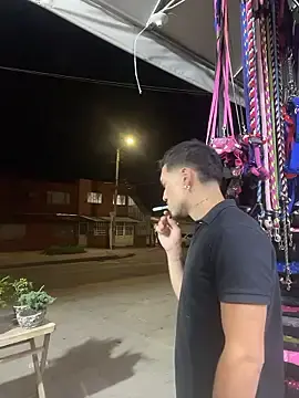 Stripchat Adult Video Chat of Leonardmoppet