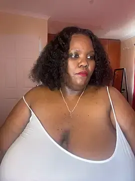 Stripchat Adult Webcams of Michyboldy