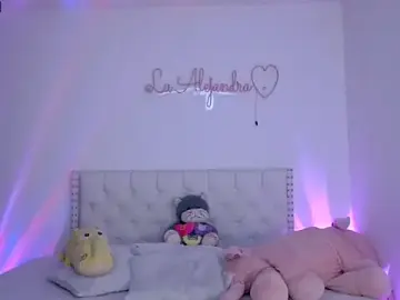 Stripchat Free Live Porn of alee_lenoxx