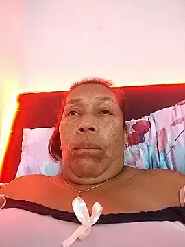 Stripchat Nude Webcam of Ruby-Hot-Milf